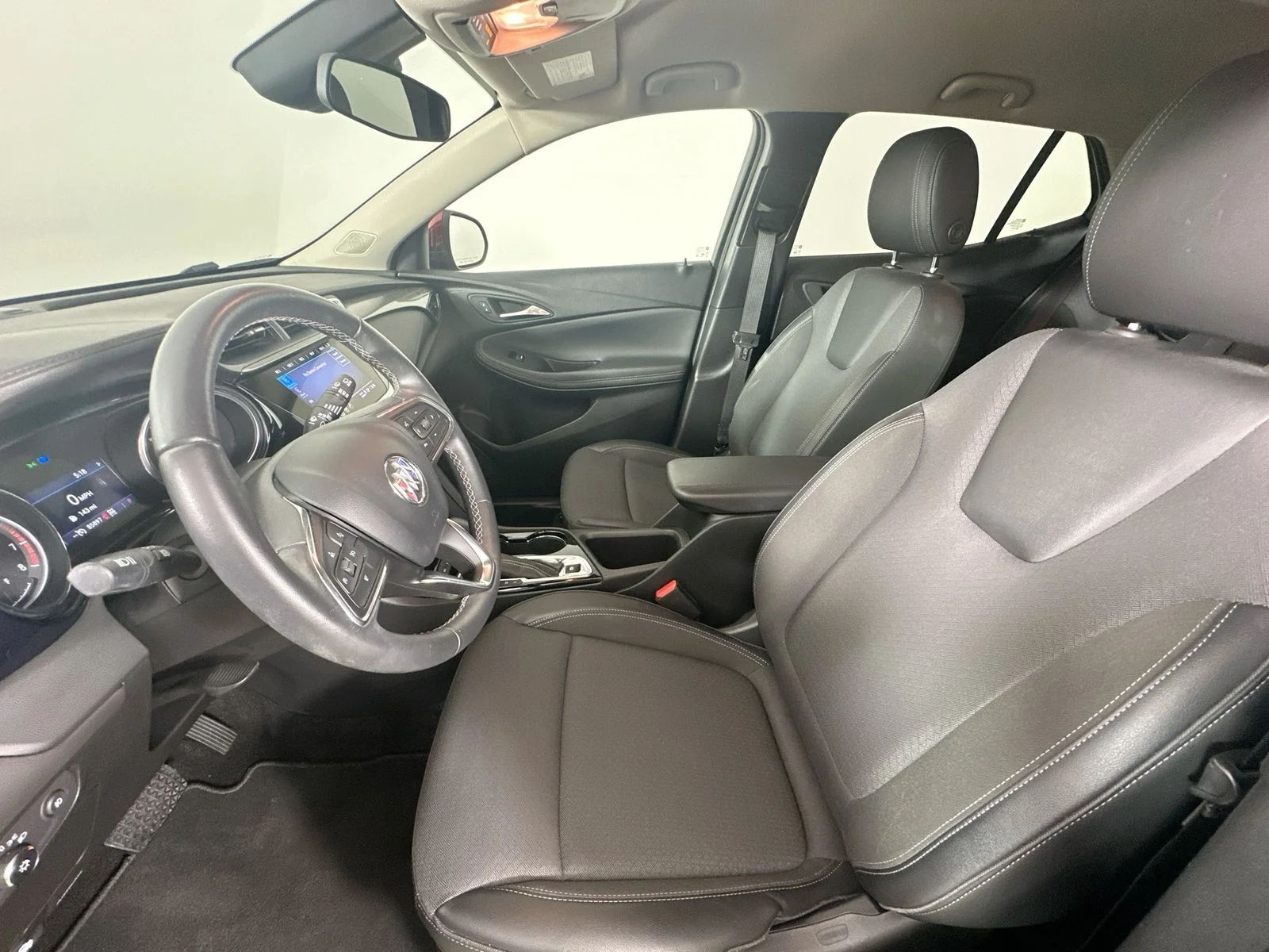 Used 2023 Red Buick  image 33