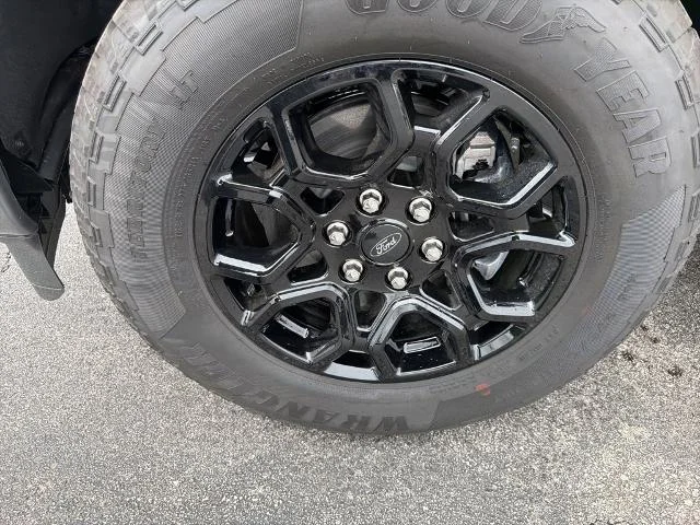 New 2026 Carbonized Gray Metallic Ford XLT image 33