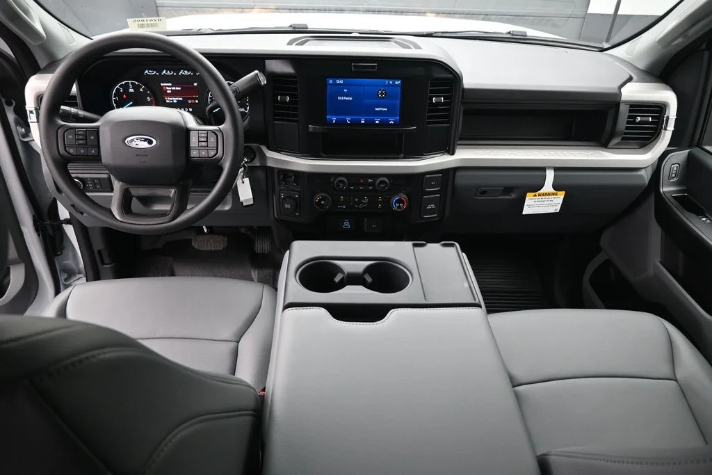 New 2026 Oxford White Ford XL image 17