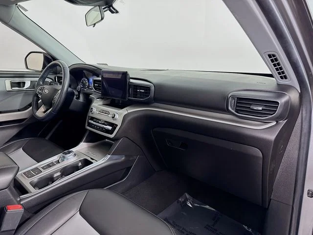 Used 2022 Gray Ford XLT image 31