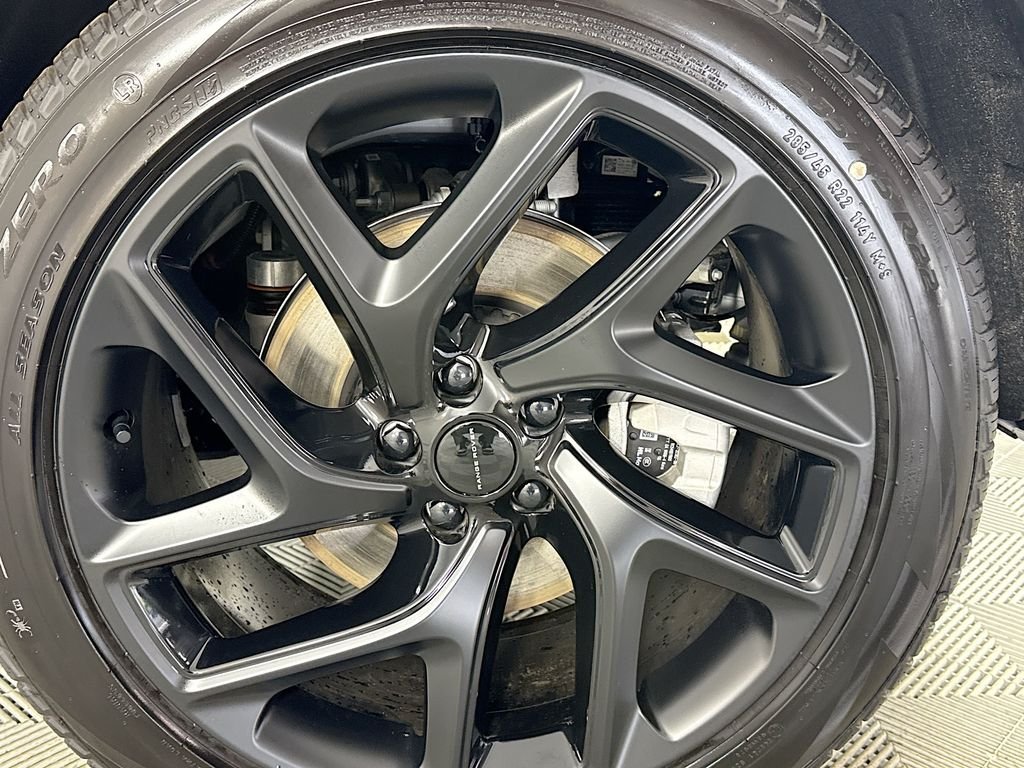 New 2026 Borasco Grey Land Rover Dynamic SE image 32