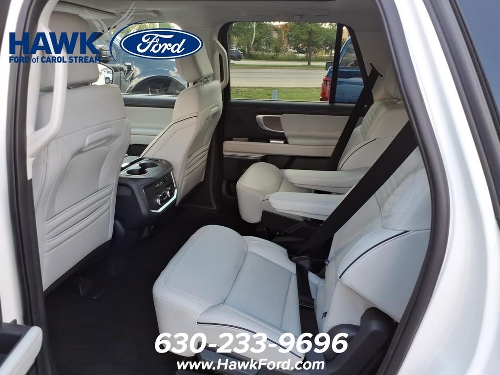 Used 2025 White Ford Platinum image 26