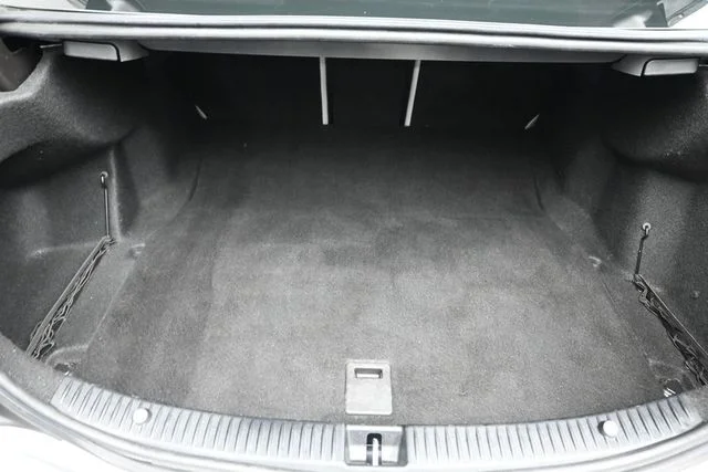 Used 2016 Silver Mercedes-Benz C 300 image 23