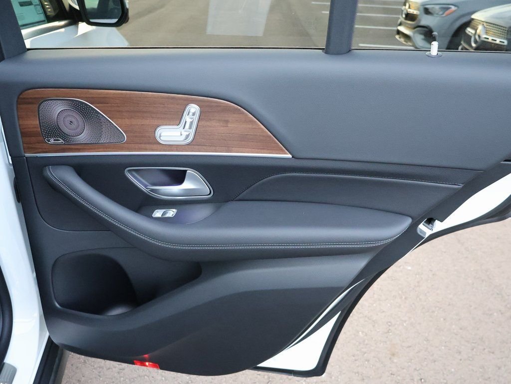 New 2026 Polar White Mercedes-Benz GLE 350 image 16
