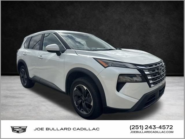 Used 2024 Everest White Pearl Nissan SV image 1