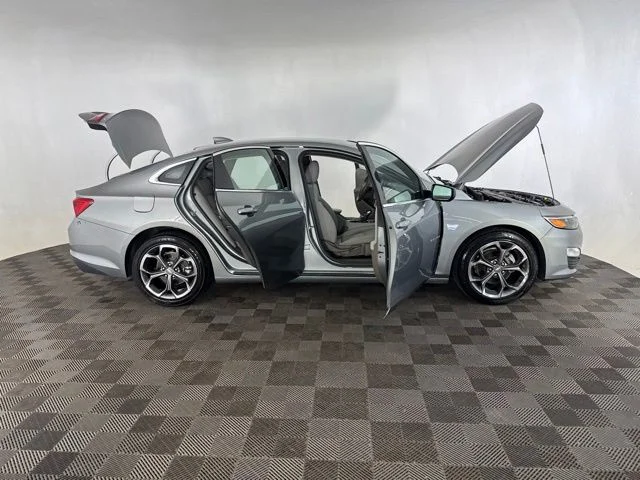 Used 2023 Gray Chevrolet LT image 13