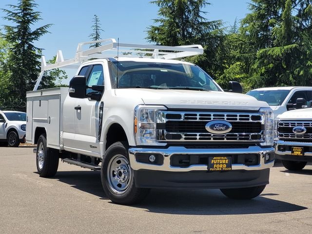 2026 Ford F-350 XL 4x4 SuperCab 168-In SRW's photo
