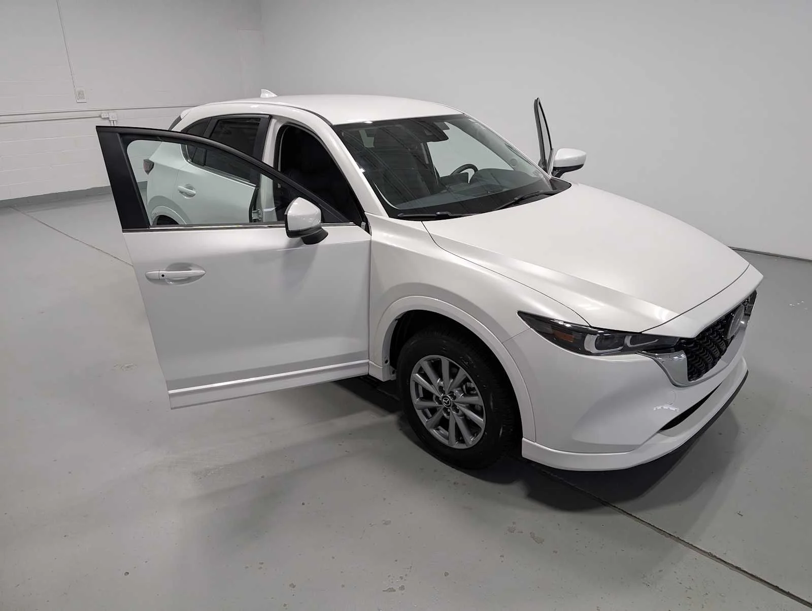 Certified Used 2025 Rhodium White Metallic Mazda 2.5 S Select Package image 16