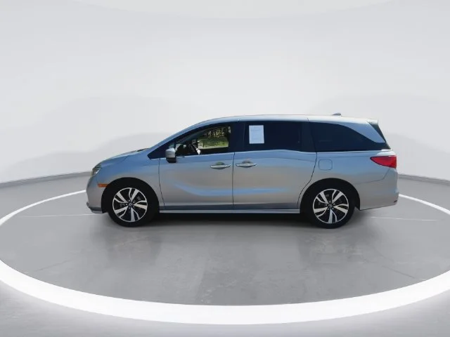 Used 2023 Silver Honda Touring image 6