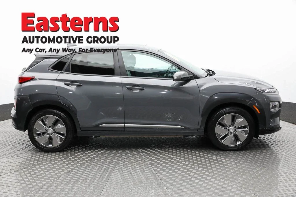 Used 2021 Gray Hyundai Ultimate image 4