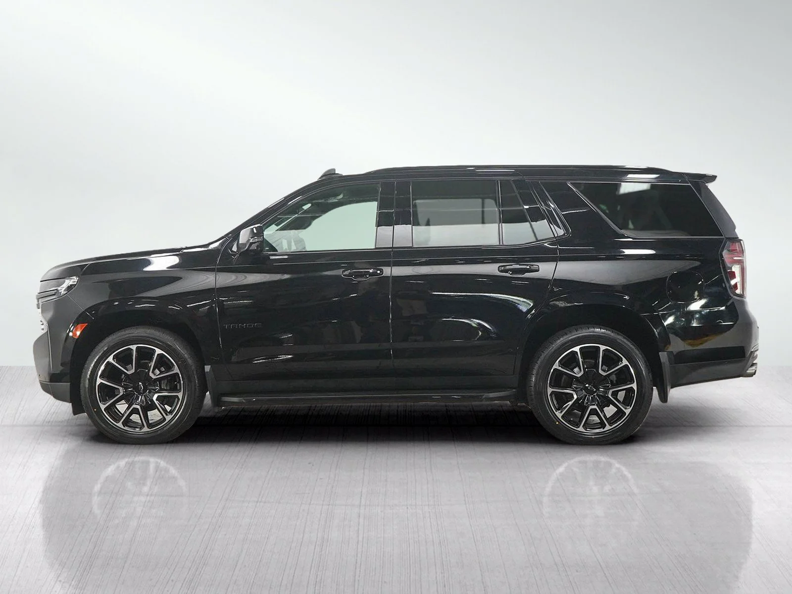 Used 2022 Black Chevrolet RST image 2