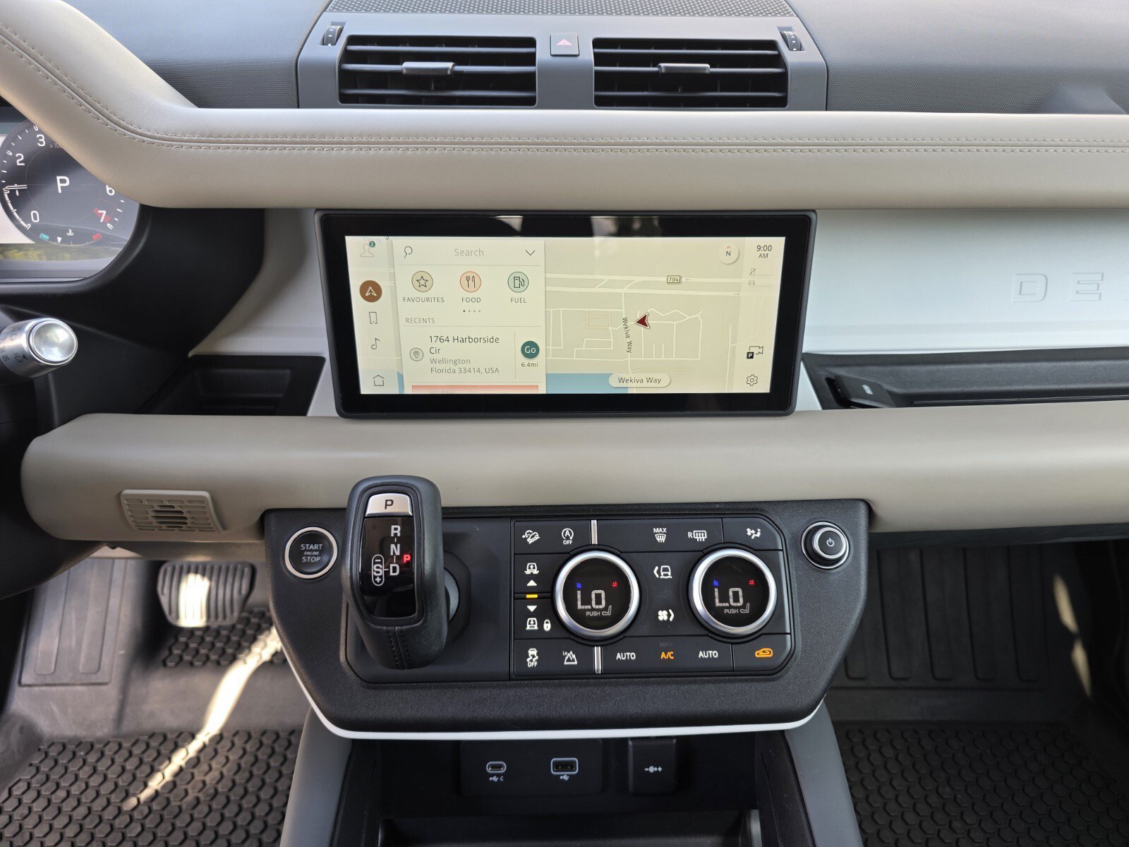 Used 2020 Tasman Blue Metallic Land Rover 110 P400 HSE image 22