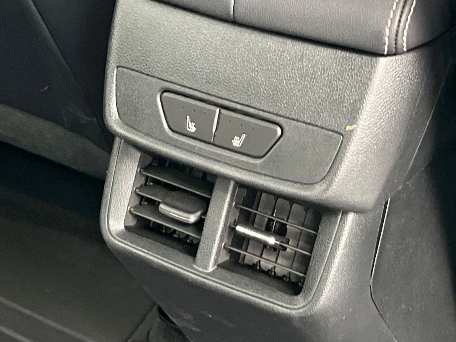 2026 GMC Terrain Denali - Photo 12