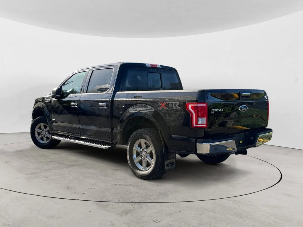 Used 2017 Black Ford XLT image 3