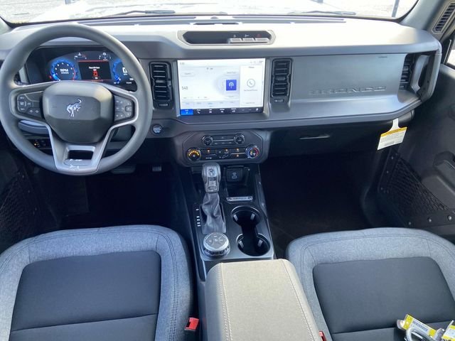 2025 Ford Bronco 4-Door Base - Photo 10