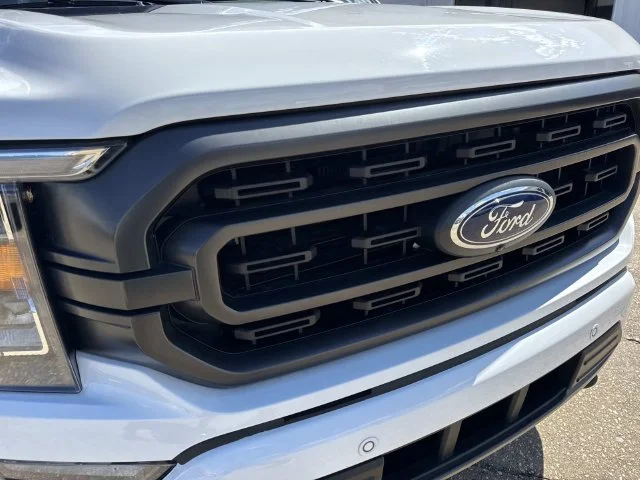 Used 2023 White Ford XLT image 4