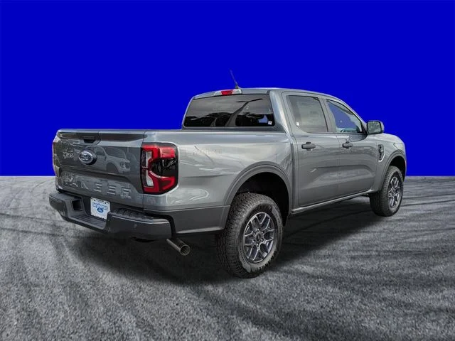 New 2026 Carbonized Gray Metallic Ford XLT image 4