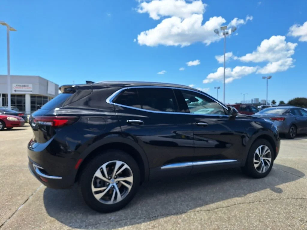 Used 2023 Black Buick Essence image 5