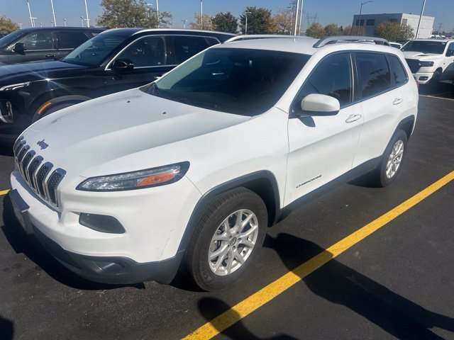 Certified Used 2016 White Jeep Latitude image 1