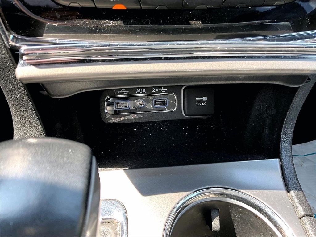 Used 2021 Billet Silver Metallic Clearcoat Jeep Laredo X image 25