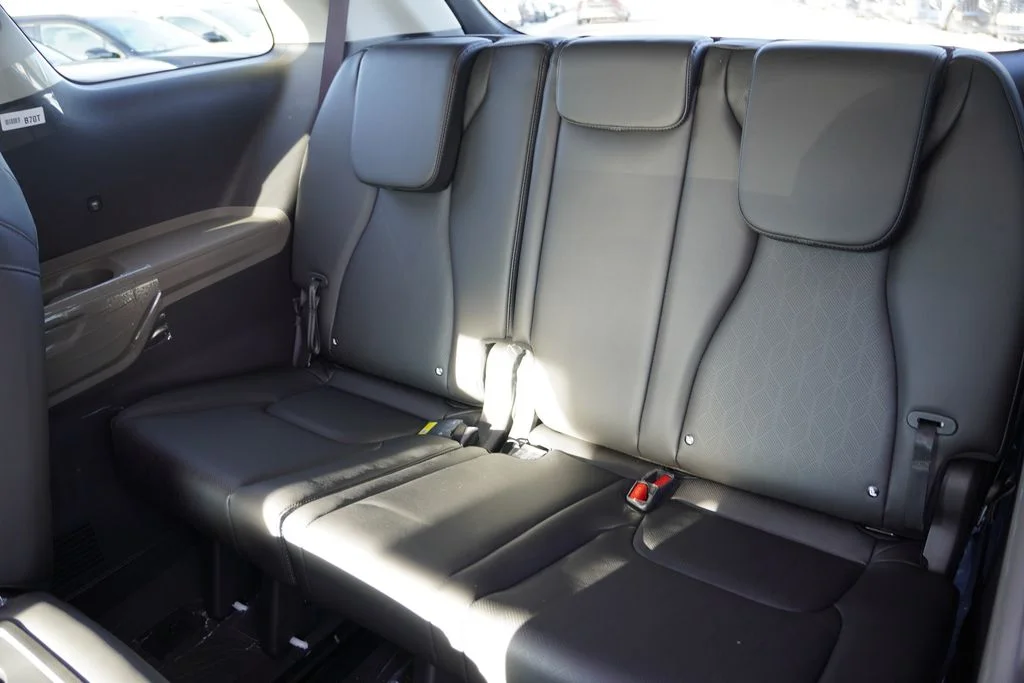 New 2026 Snow White Pearl Kia LXS image 12