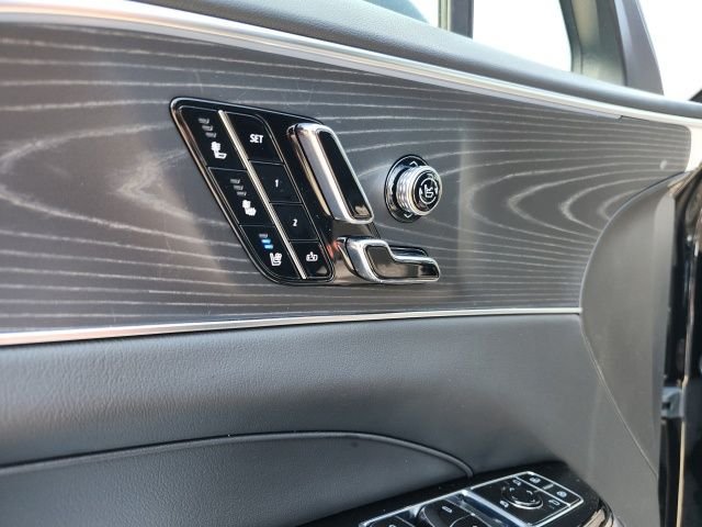 2026 Cadillac LYRIQ V - Photo 12