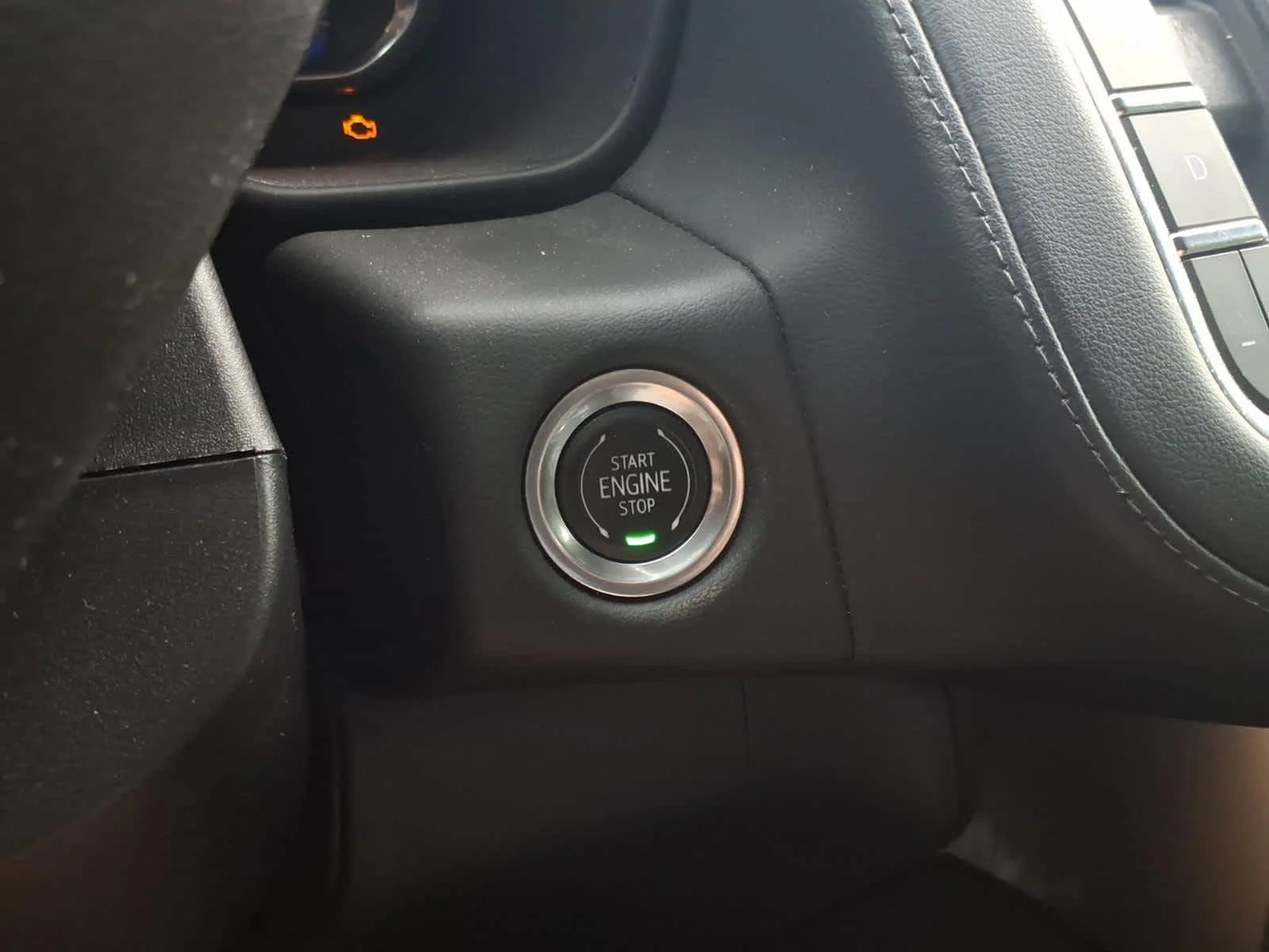 Used 2022 Summit White Chevrolet Z71 image 18