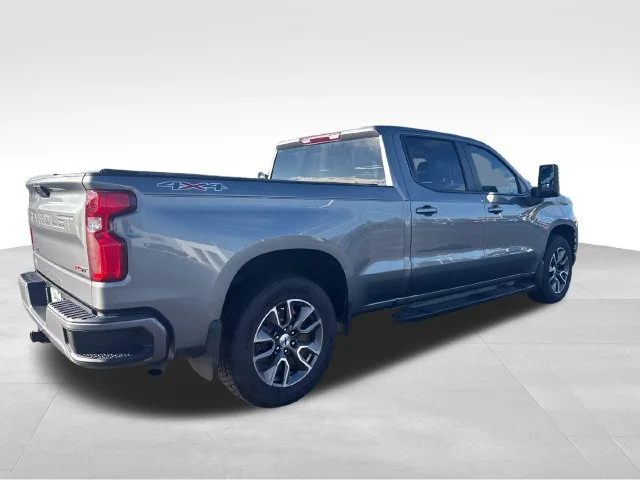 Used 2022 Gray Chevrolet RST image 6