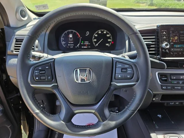 Used 2025 Black Honda RTL image 32