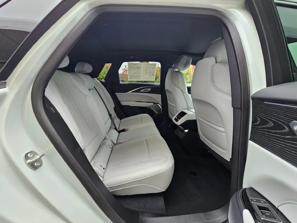 Certified Used 2024 Crystal White Tricoat Cadillac Luxury 2 image 9