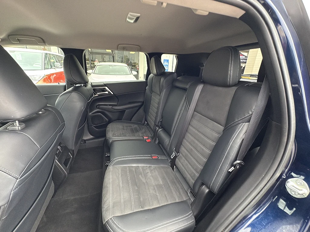 Used 2024 Cosmic Blue Metallic Mitsubishi  image 14