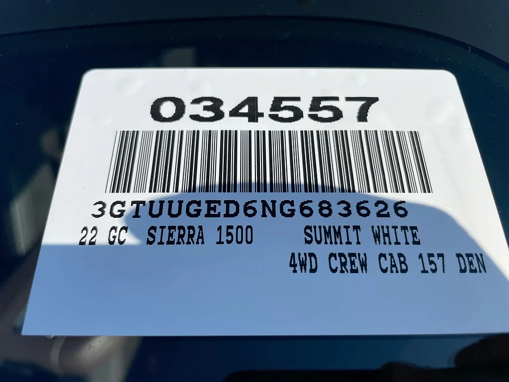 Used 2022 SUMMIT WHITE GMC Denali image 35