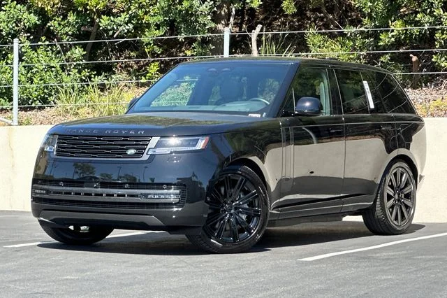 2026 Land Rover Range Rover 3.0 PHEV SE SWB's photo