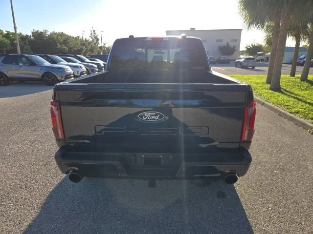 Used 2025 Blue Metallic Ford LARIAT image 4