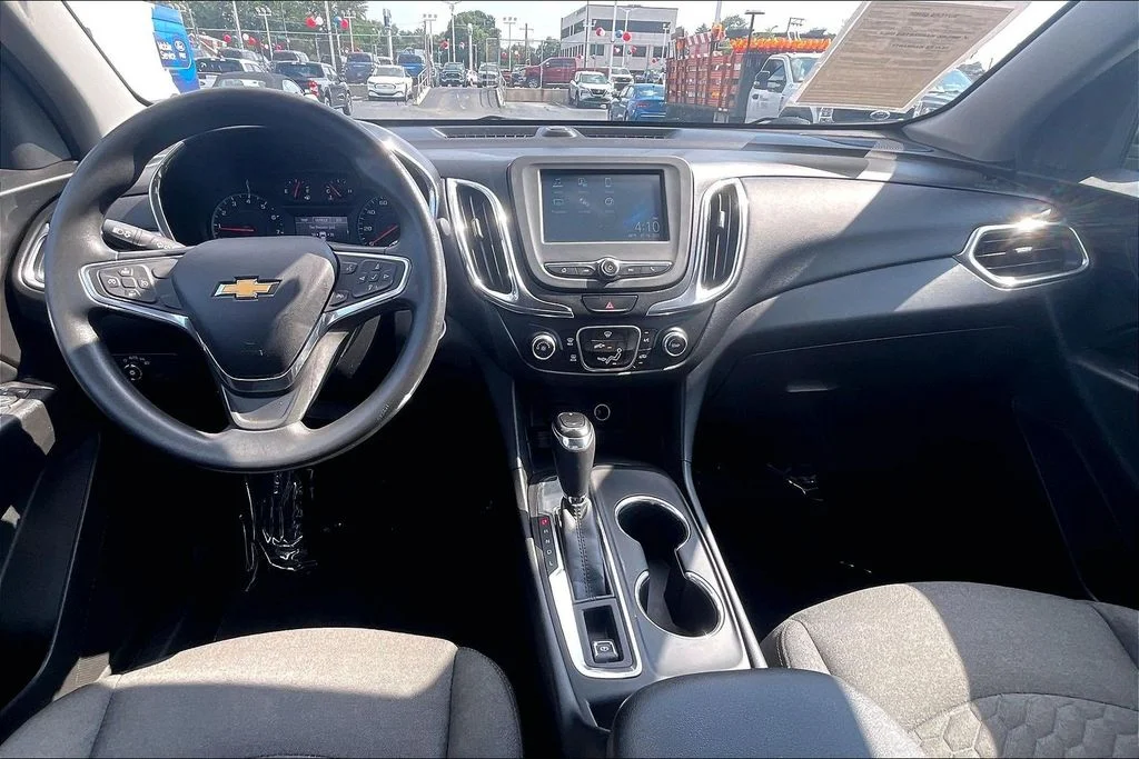 Used 2018 Mosaic Black Metallic Chevrolet LT image 14