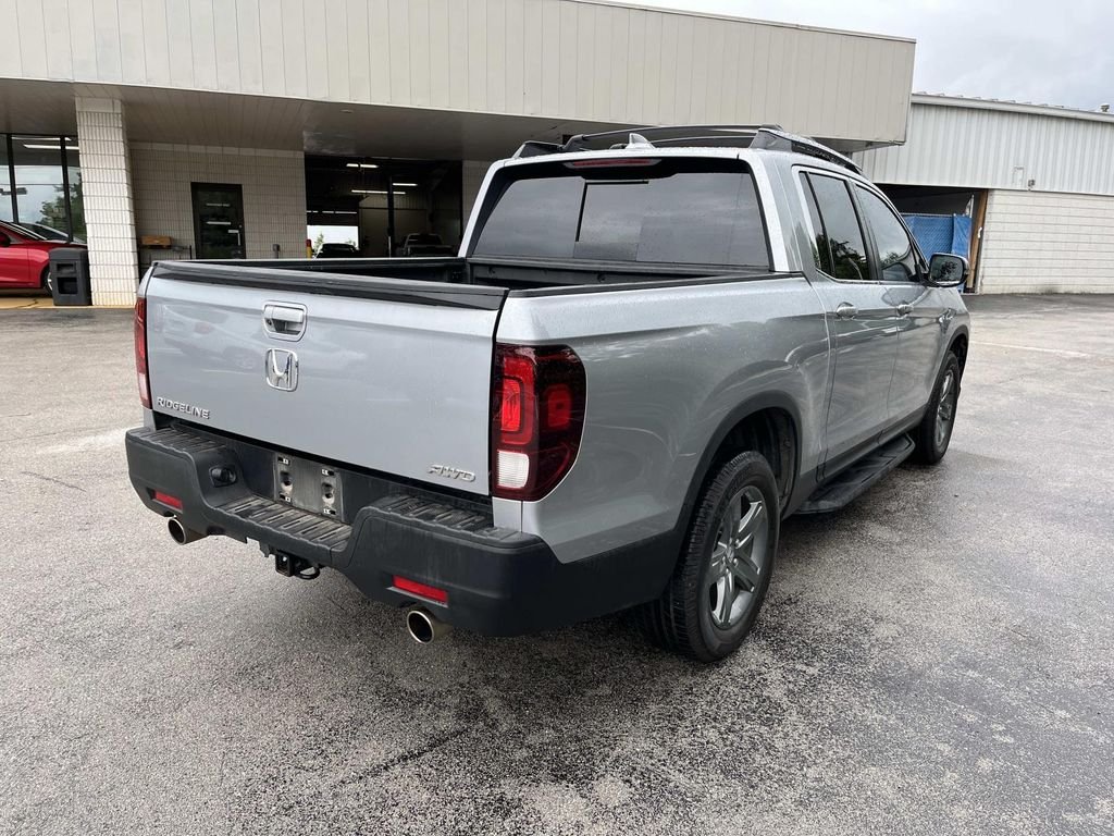 Used 2023 Silver Honda RTL image 5