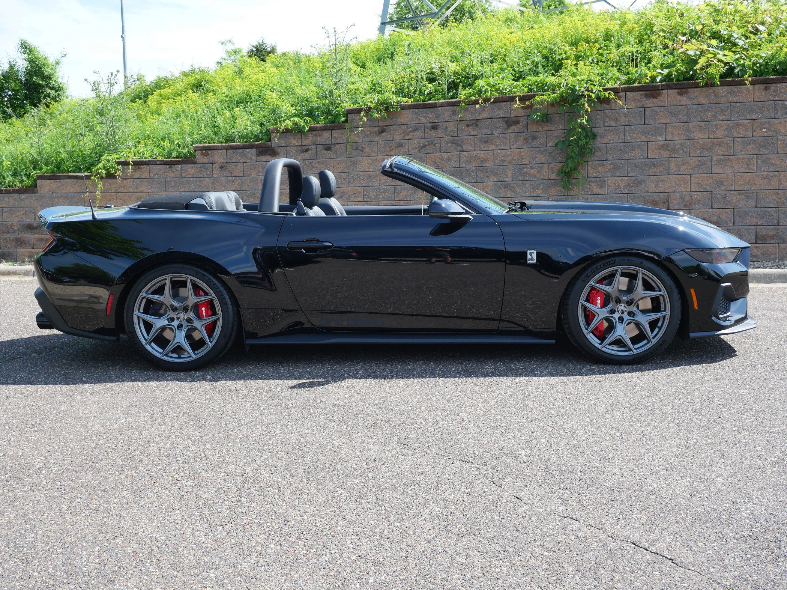 New 2026 Shadow Black Ford GT Premium Convertible image 9