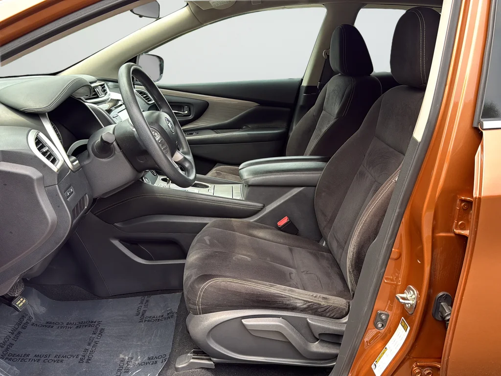 Used 2015 Orange Nissan S image 10