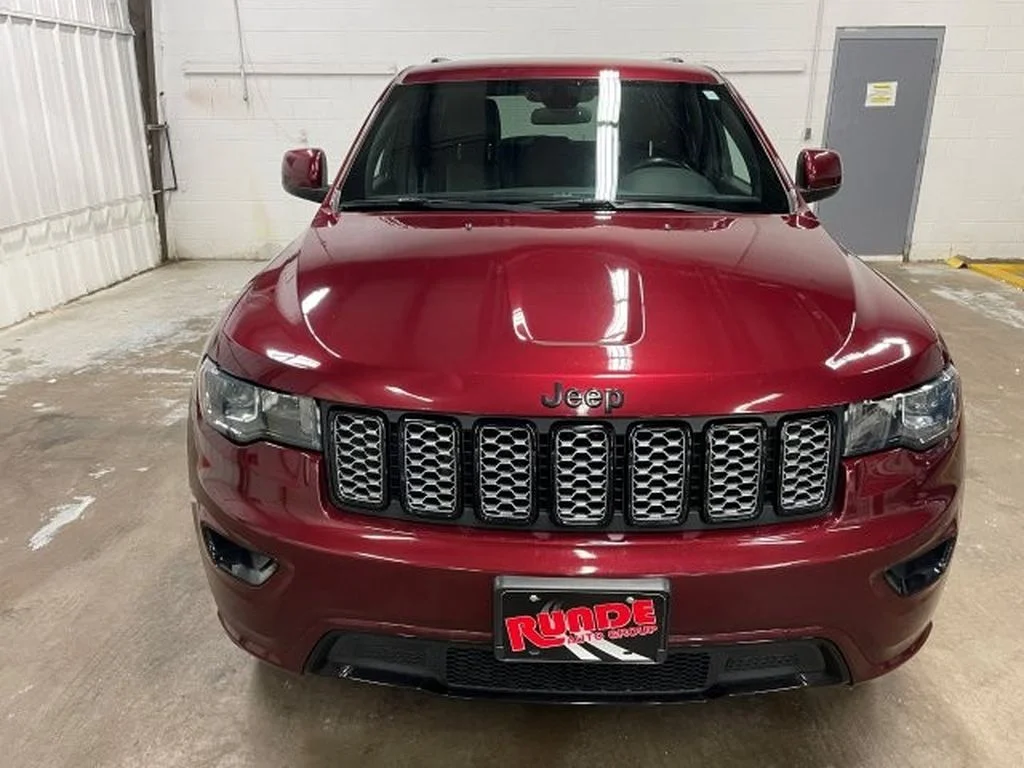 Used 2021 Velvet Red Pearlcoat Jeep Laredo X image 2