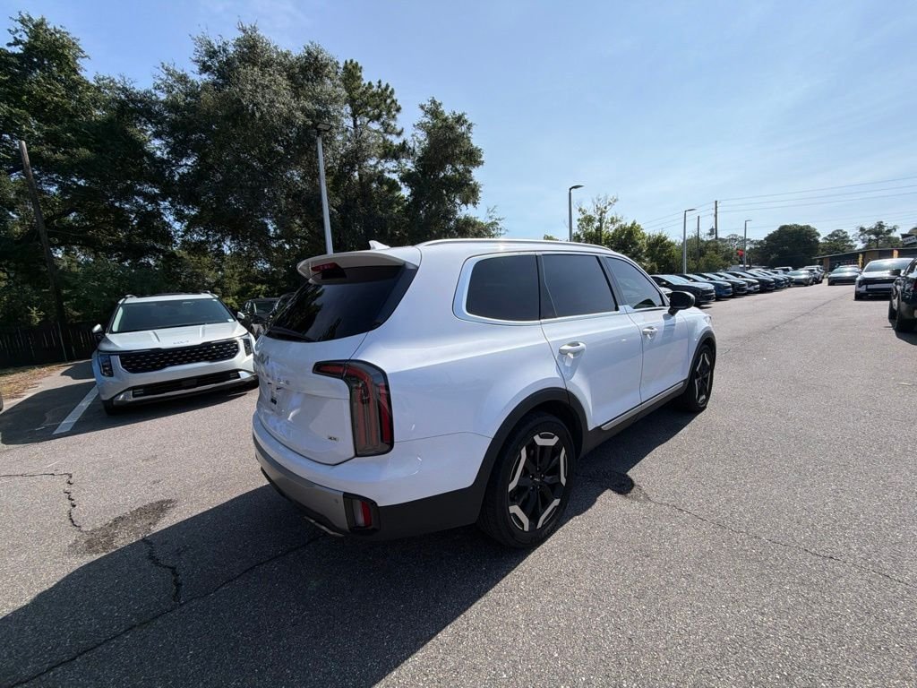 Certified Used 2023 White Kia EX image 4