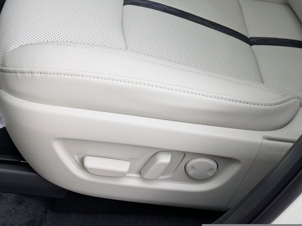 New 2026 Rhodium White Premium Mazda 3.3 Turbo S Premium Plus AWD image 26