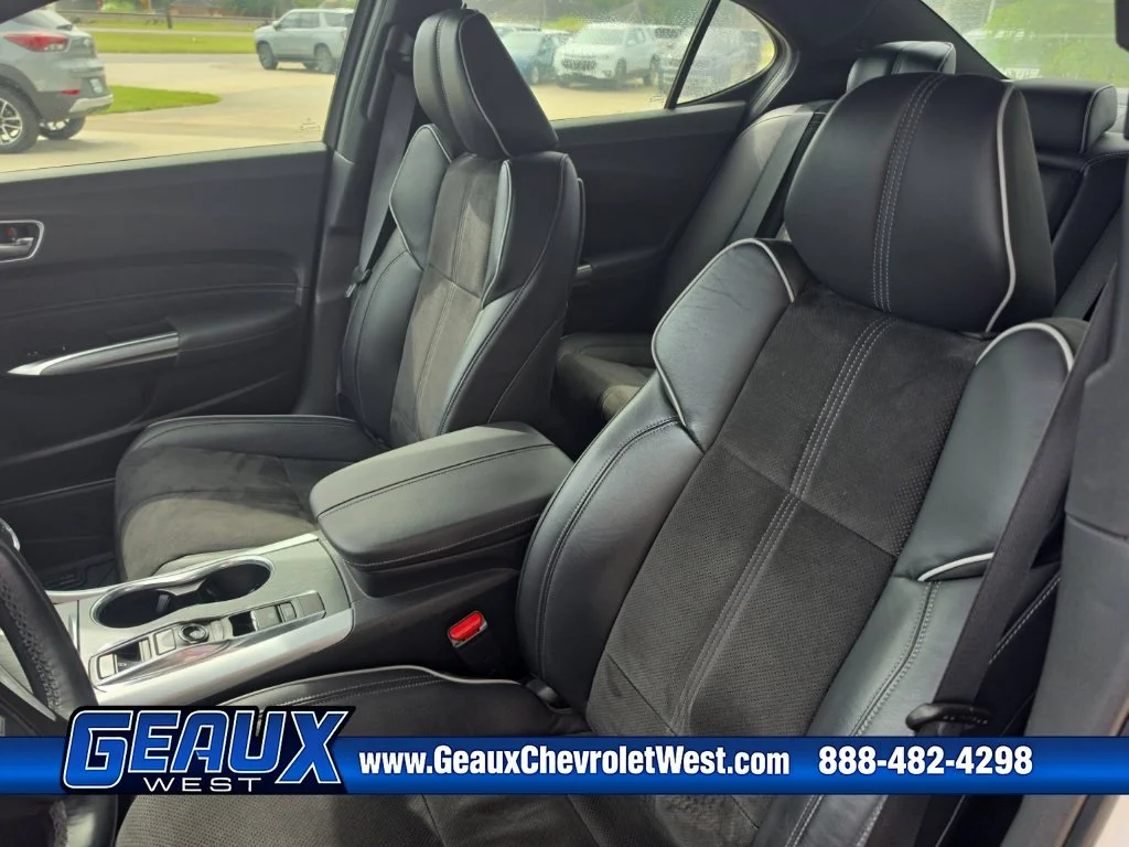 Used 2020 White Acura 3.5L A-Spec Pkg image 23