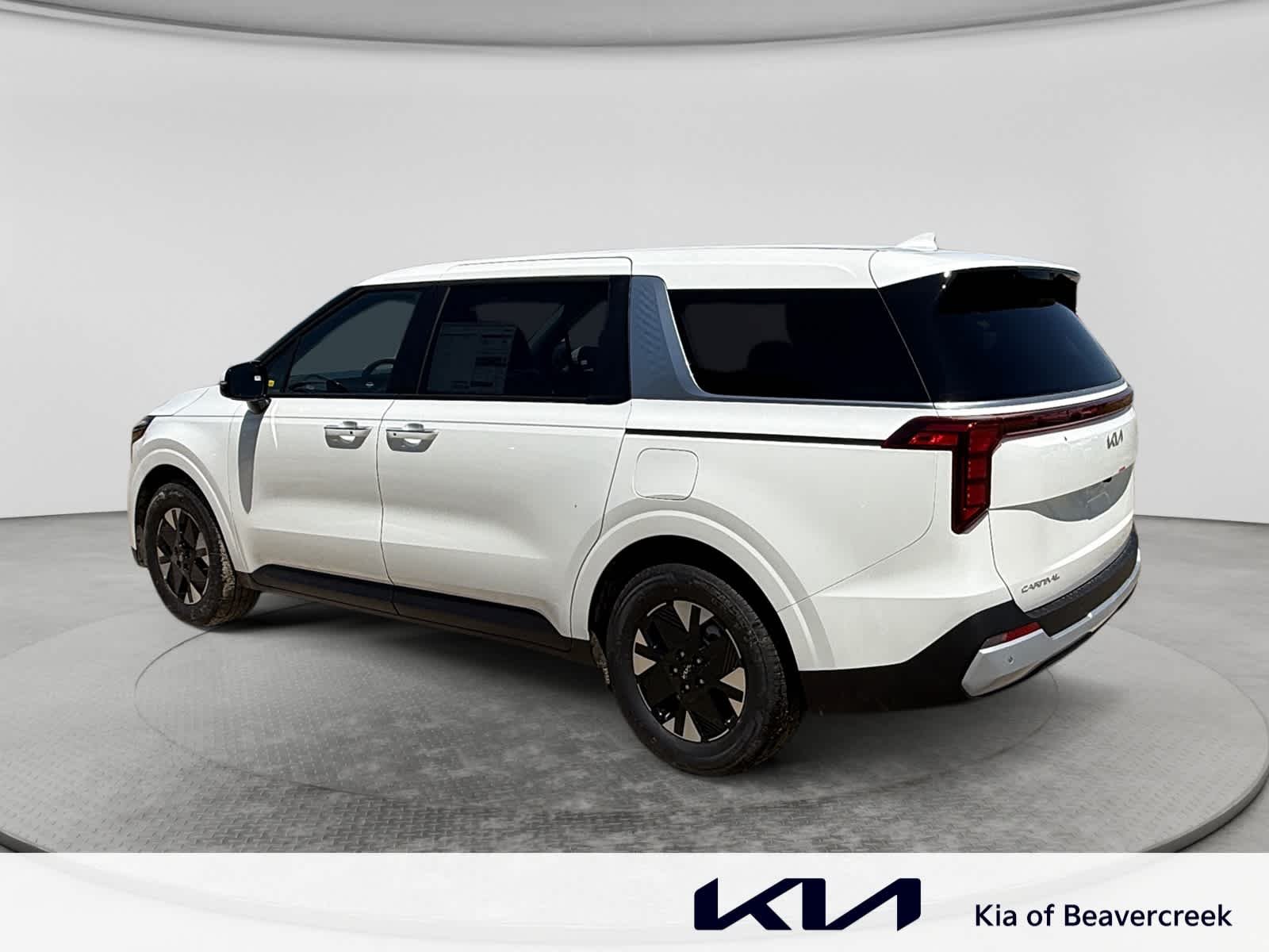 New 2026 Snow White Pearl Kia LXS image 7
