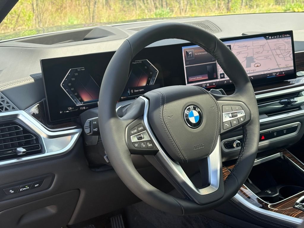 Used 2026 Gray BMW xDrive40i image 12