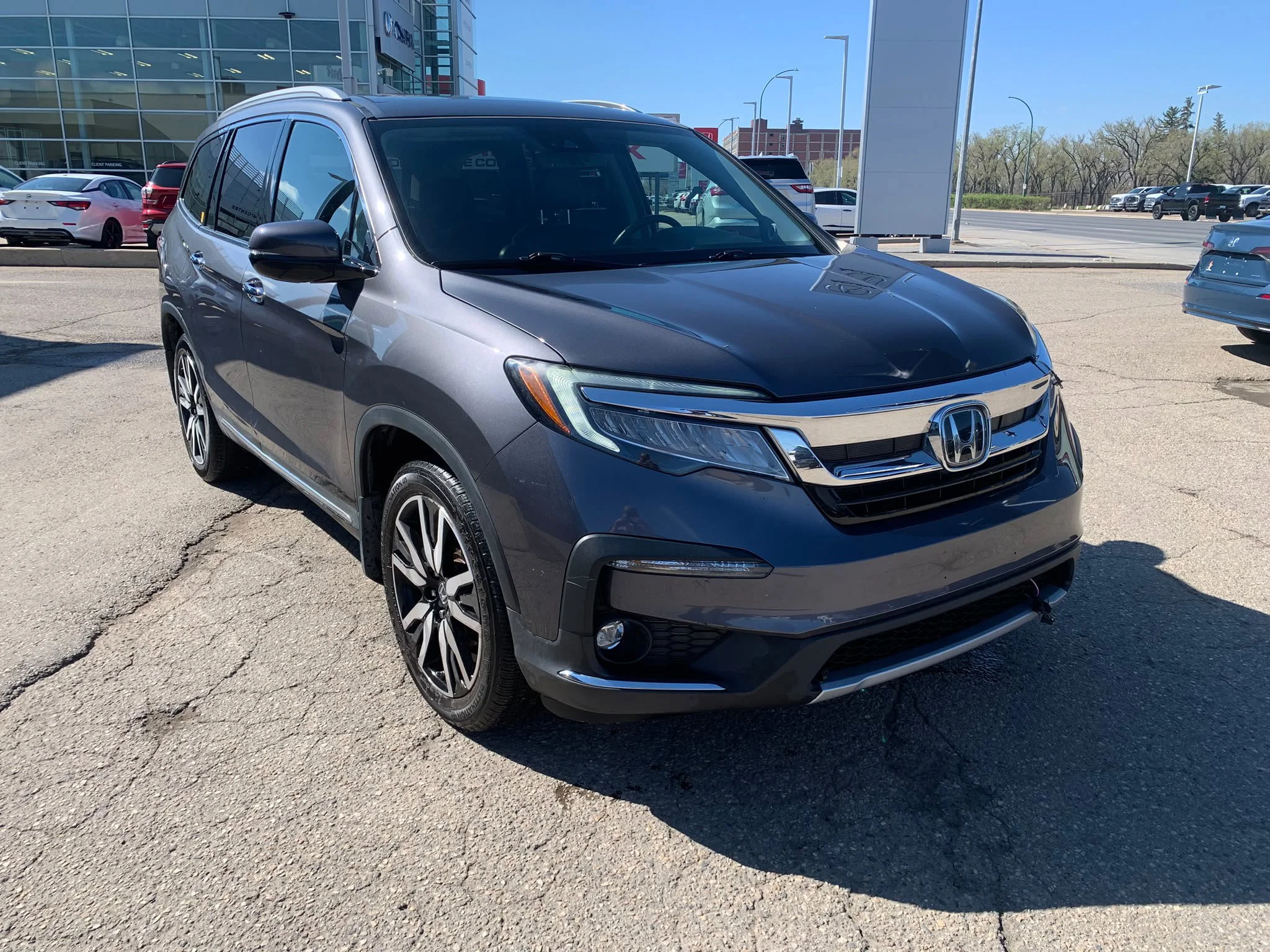 Certified Used 2021 Gray Honda Touring image 5