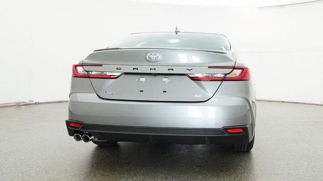 Used 2026  Toyota SE image 5