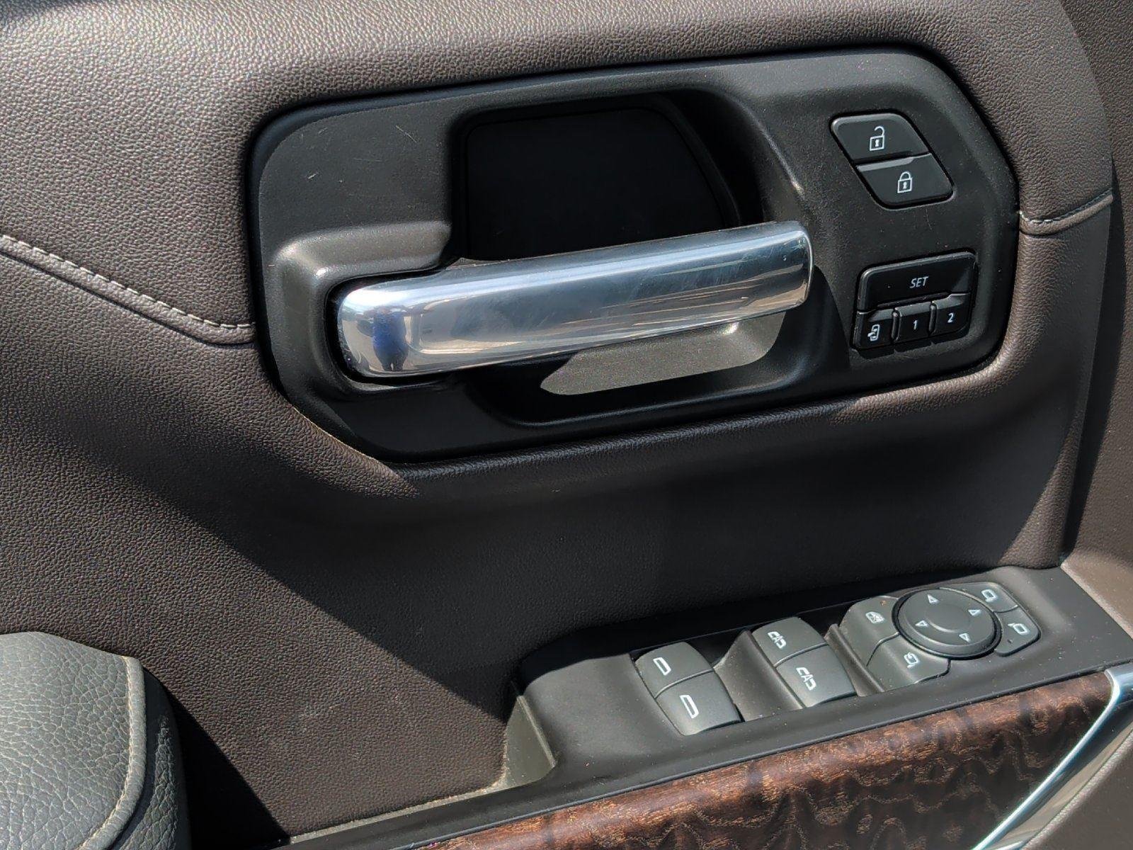 Used 2020 White Frost Tricoat GMC Denali image 14