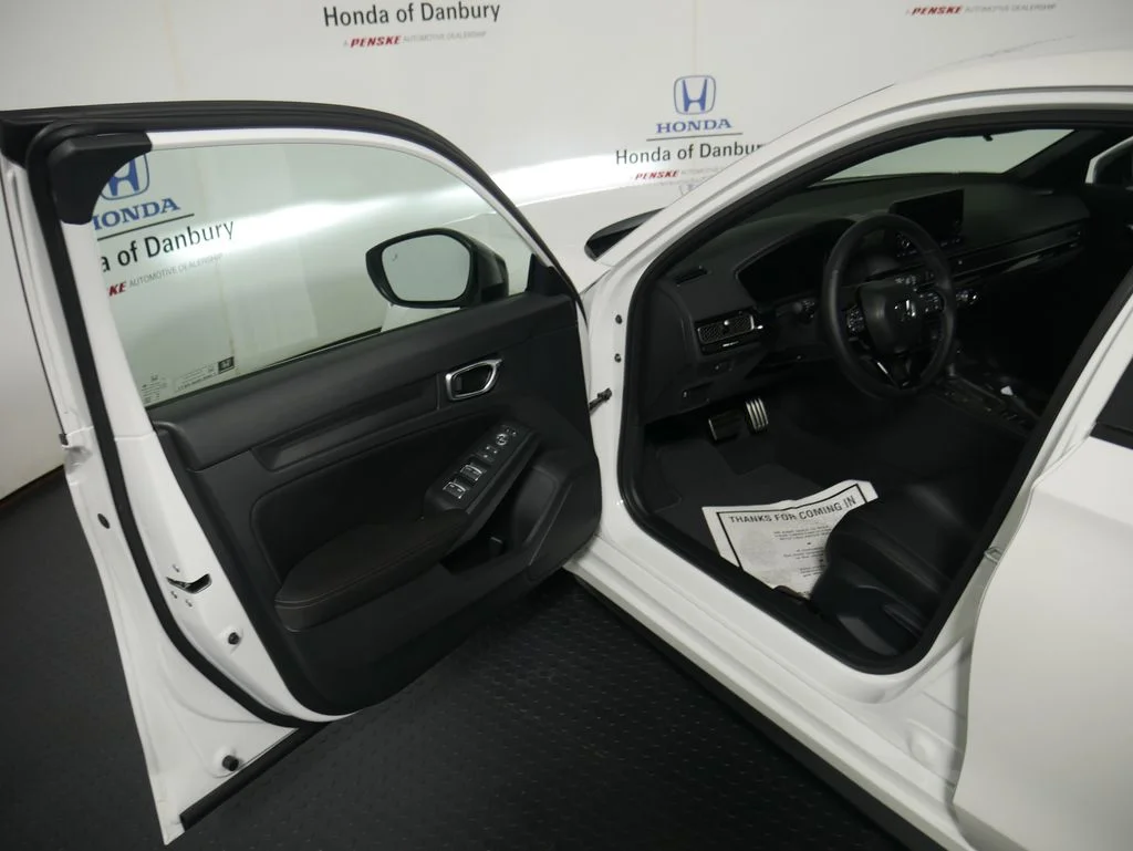 2026 Honda Civic Hatchback Sport - Photo 10