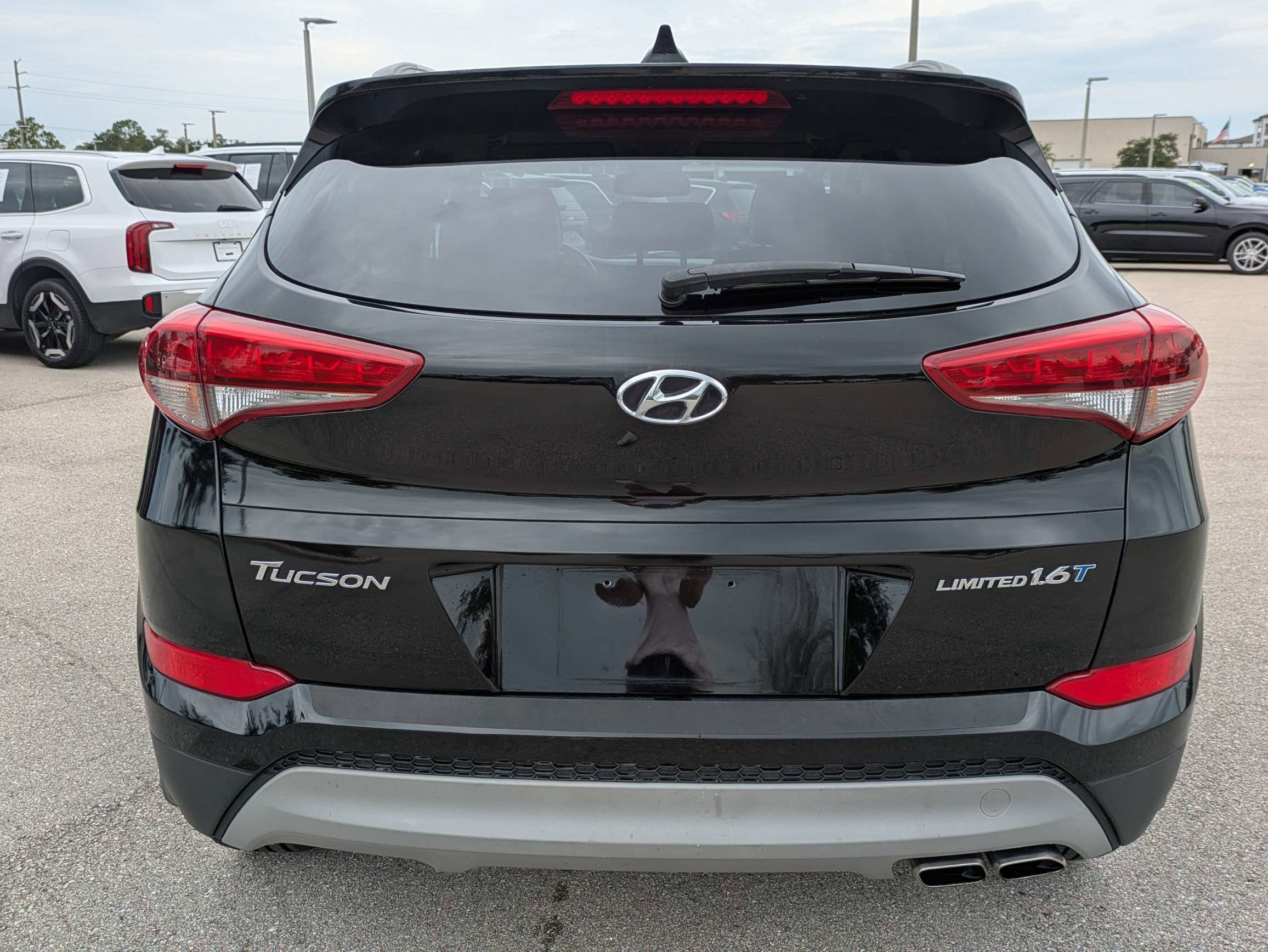 Used 2018 Black Noir Pearl Hyundai Limited image 6