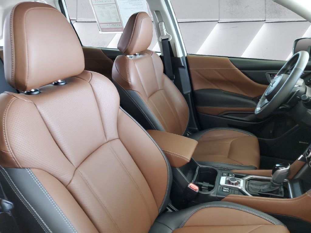 Used 2024 White Subaru Touring image 14